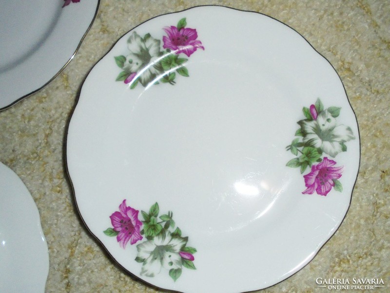 Virág mintás porcelán kis tányér - sütis süteményes - 3 db
