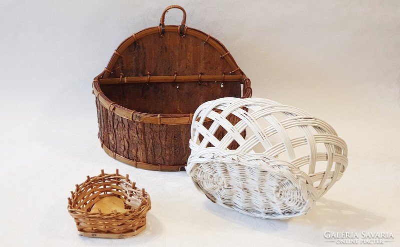 3 Different old, cane, wooden, wooden basket, basket, holder.