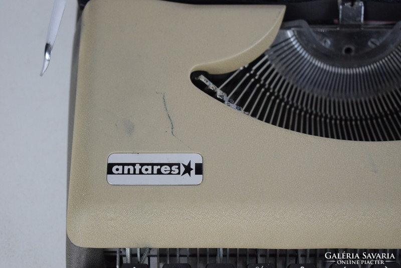 Retro / old / mid century Antares typewriter / 70s