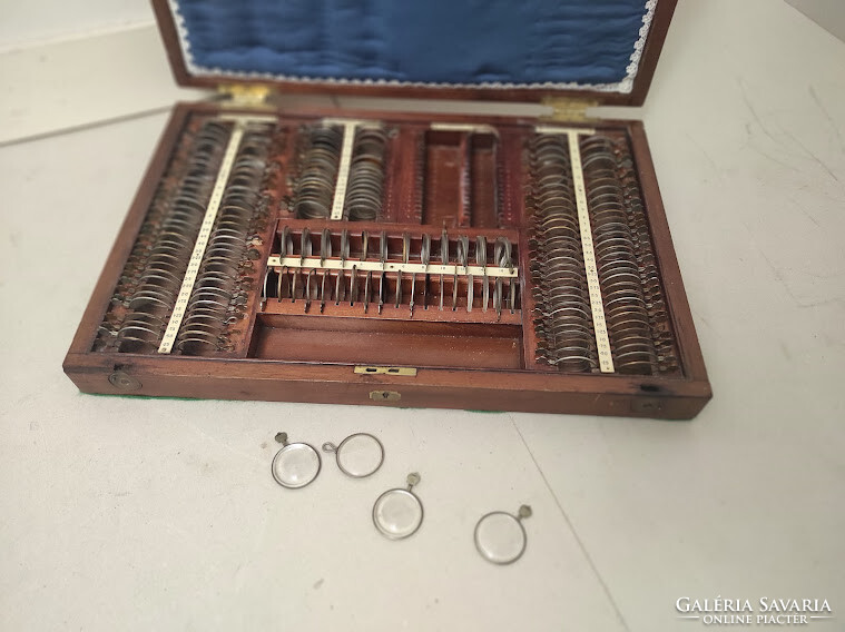 Antique optical tool ophthalmic tool glasses in ophthalmic box 330