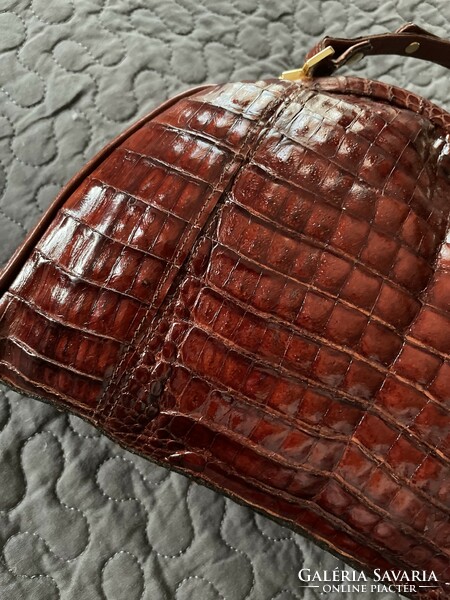 Gyönyörű vintage krokodilbőr kézitáska meleg barna színben