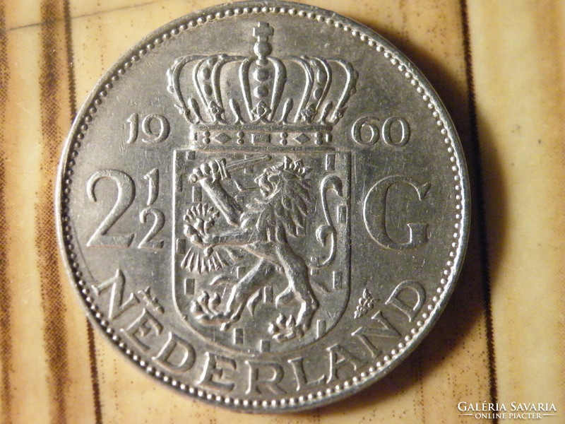 Silver coin original 2 1/2 gulden 1960 - with portrait of Queen Julianna I of the Netherlands -