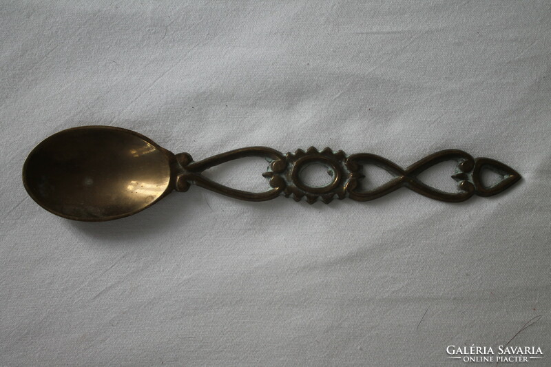 Byzantine-style spoon. Copper alloy work. Size: 20 cm.