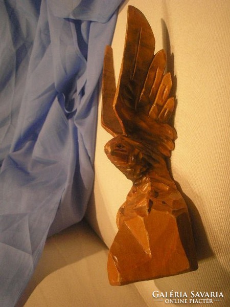 N15 Antik 40-cm-es SAS  Hársfa faragott nagyméretű lakkozott +festett ritkaság  eladó