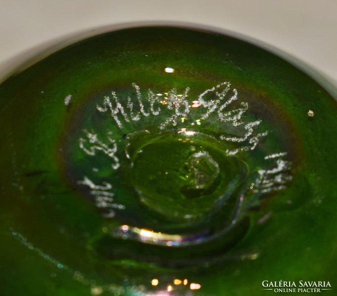 Mount St. Helens irizáló üveg váza jelzett 80' -as évek 11,5 x 9,5 cm