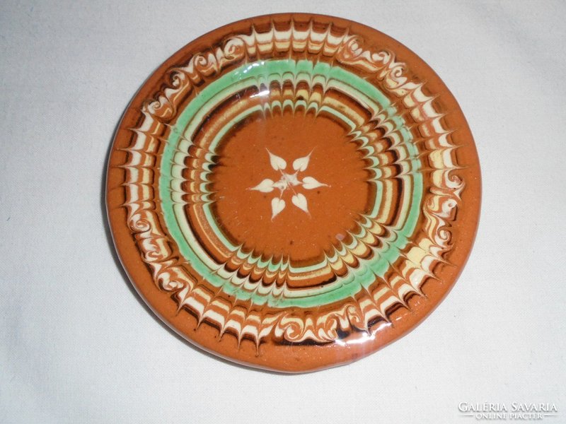Népművészeti népi kézműves kerámia fali tál tányér - 12.3 cm átmérő