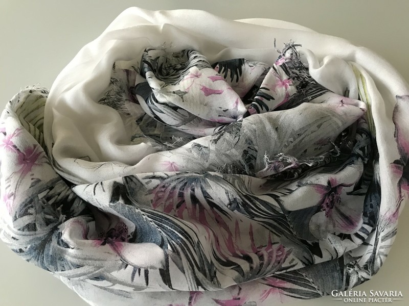 Silk and cotton blend scarf with exotic flowers, 190 x 90 cm