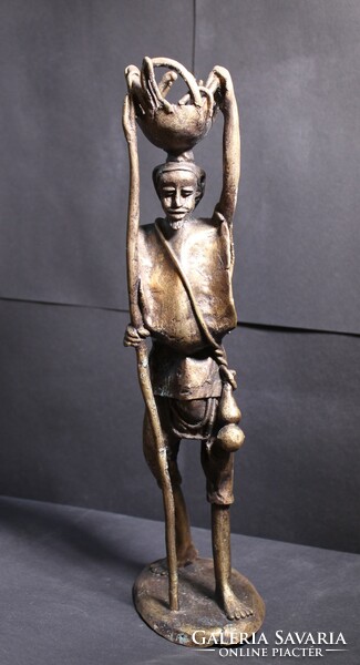 Egyiptomi férfi fém szobor, magassága 35 cm - afrikai szobor