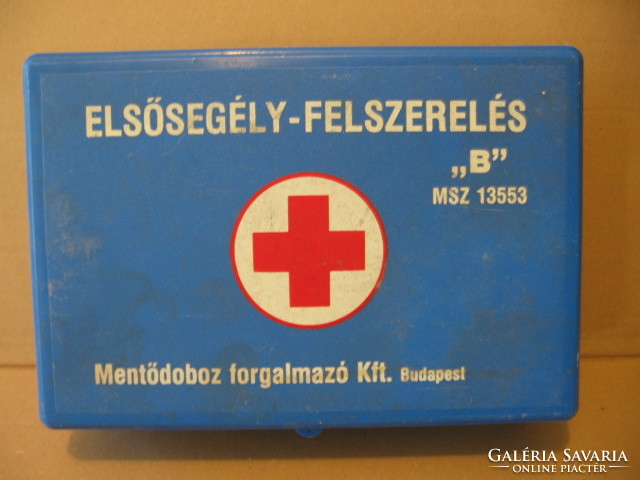 Retro old first aid box