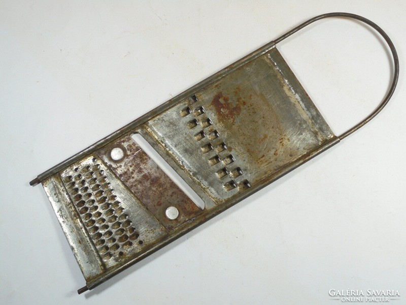 Old retro metal kitchen grater cheese grater approx. 1970s-80s