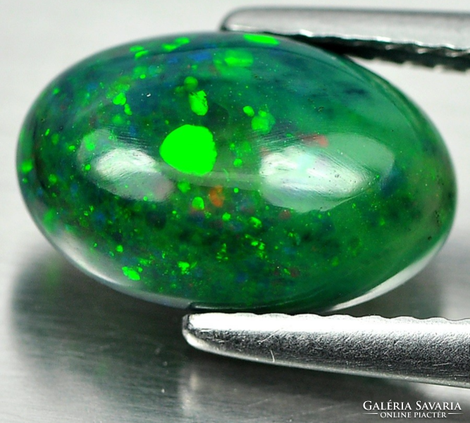 Genuine, 100% natural sparkling green Ethiopian precious opal gemstone 2.00ct! - (St.-Near transparent)