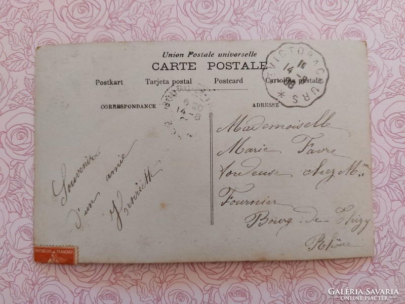 Régi képeslap vintage fotó levelezőlap kislány lila akác kismadarak árvácska