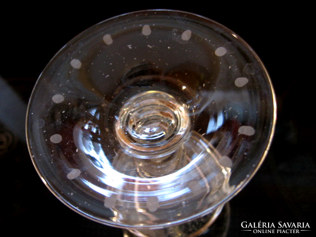 Antik bieder buborékos talpas pohár szerelmes galambokkal