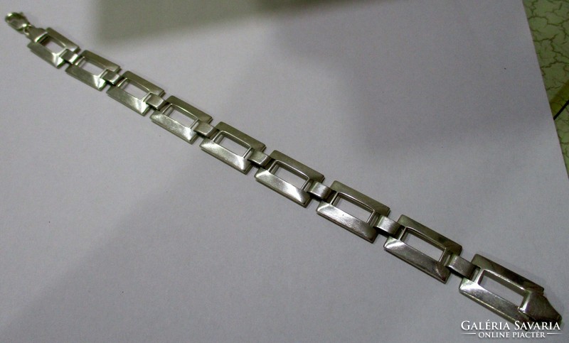 Beautiful silver bracelet for women and men