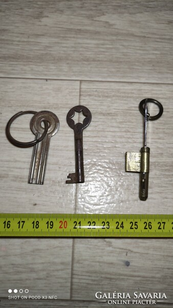 Interesting keys for old key collectors, economical key package