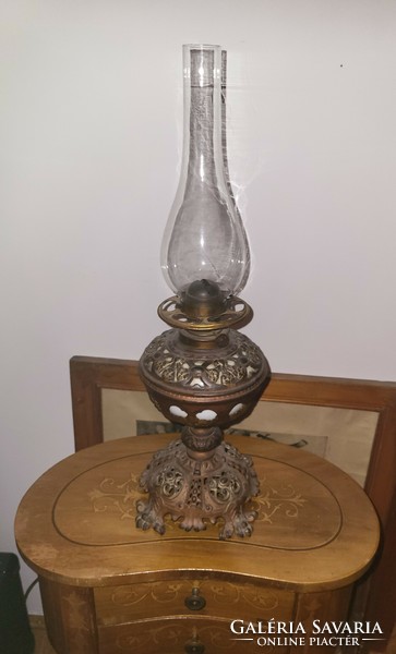 Hibátlan Gebrüder Brünner Wien öntöttvas petróleum lámpa
