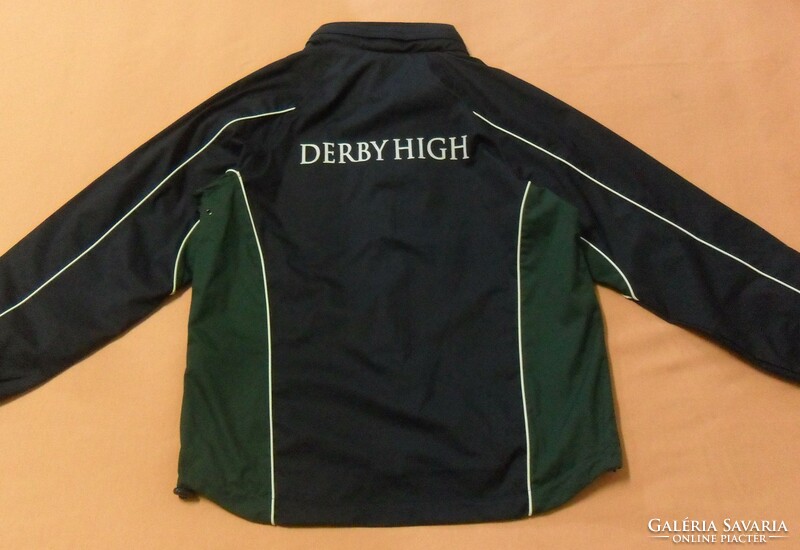 Újszerű, dzseki a Derby High iskola logójával ellátott, kapucnis.,.  ( 32-34 )