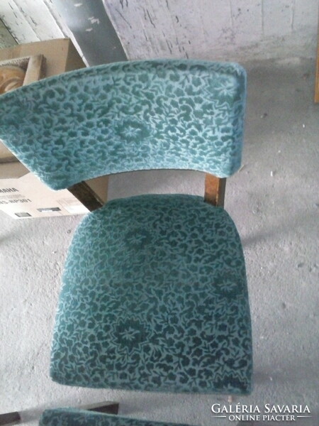 2 sprung upholstered chairs from a legacy for sale in Old Buda, 30,000ft