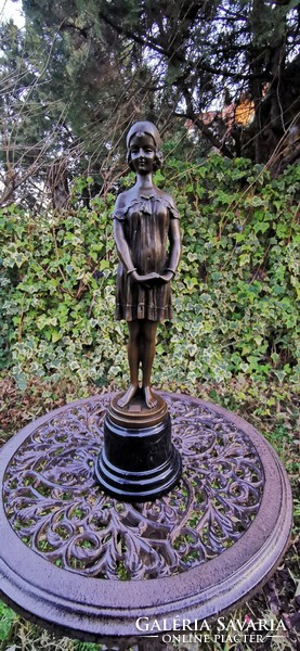 Young girl - bronze statue