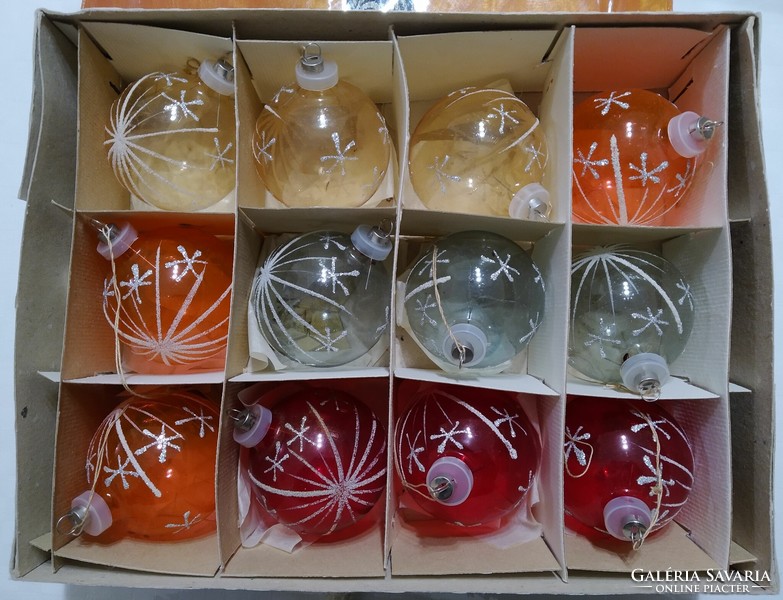 Czechoslovak Christmas balls (retro!)