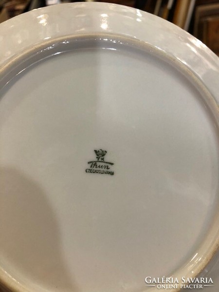 Thun Czechoslovak porcelain flat plates, 6 pieces, 22 cm.