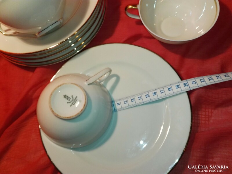 Vajszín-arany porcelán sütis tányér 6db+3 teás csésze.