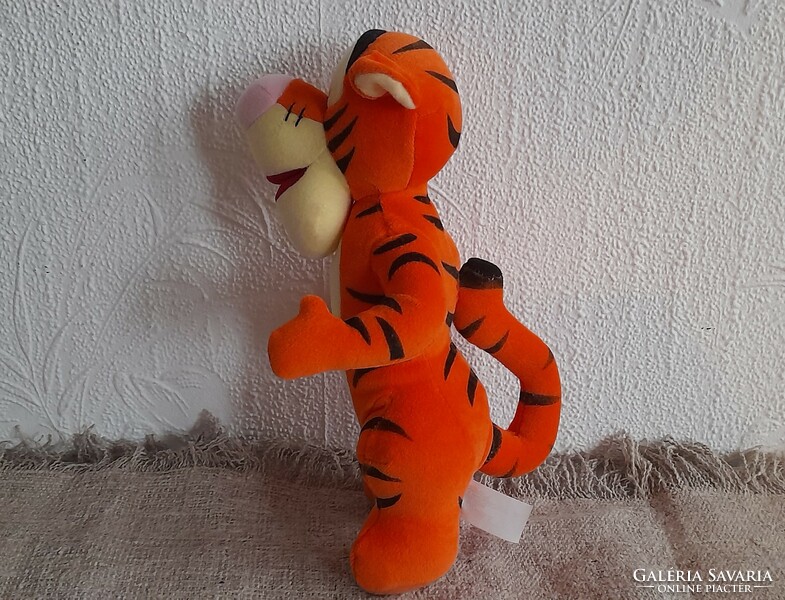Disney - Tigris -  plüss figura 28 cm