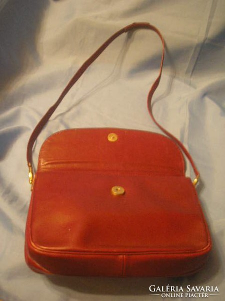 N5 creaton picard luxury leather bag rarity for sale burgundy color adjustable bib 197 euros the store price