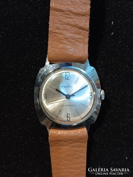 Ruhla men's wristwatch from the late 80s, excellent for collectors.