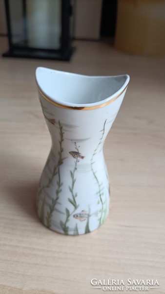 Aquincum porcelain vase with unique painting