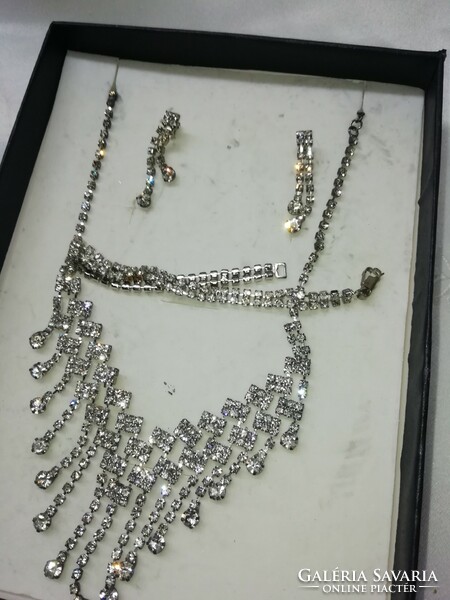 Crystal jewelry set number 6. Amazing pieces