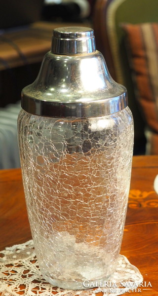 Art deco glass shaker
