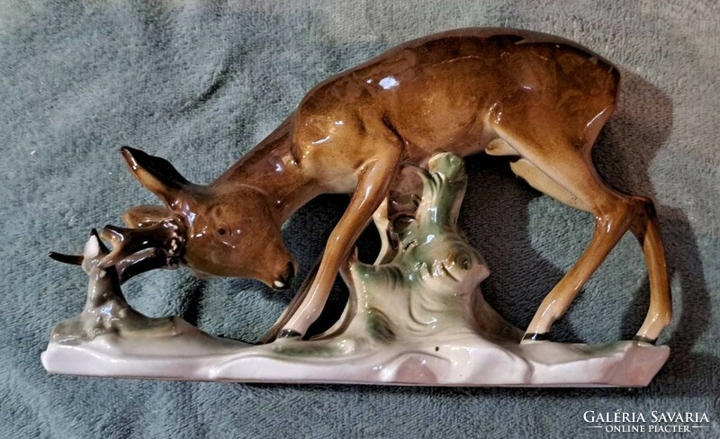 Defective porcelain deer statue