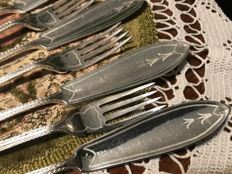Beautiful Marked Silver Plated Antique Chiseled 6 Person Fish Knife and Fork Cutlery Set