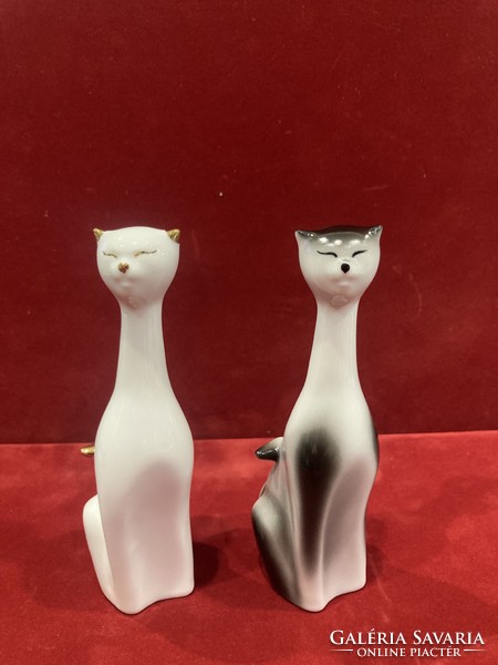 Hollóházi porcelán cicák