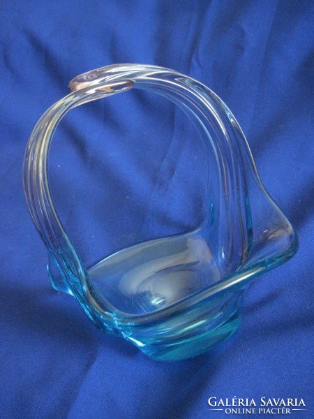 Retro glass basket centerpiece offering 20 x 14.5 cm