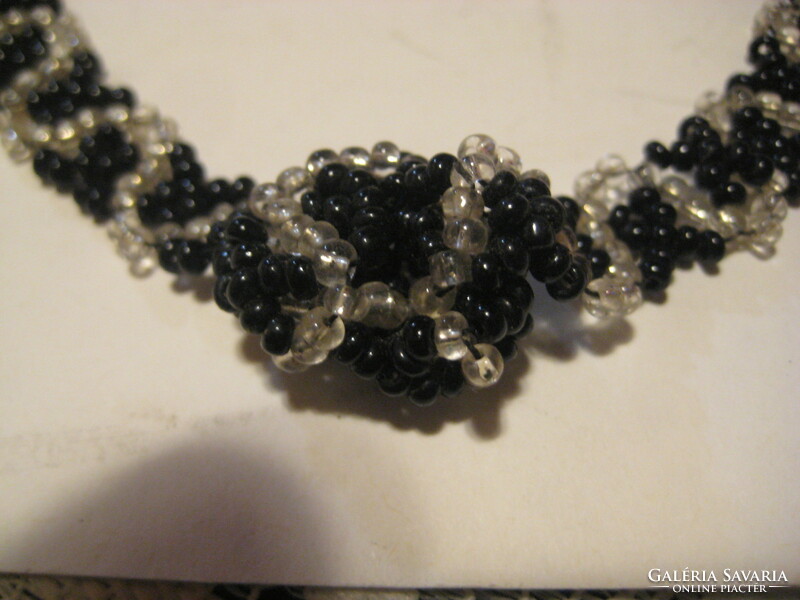 Necklace, strung pearls, handmade 34 cm