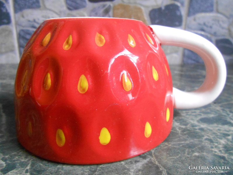 Pickwick tea mug cup porcelain strawberry pattern new!