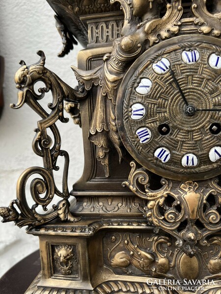 55 cm magas antik francia szobros szalon óra