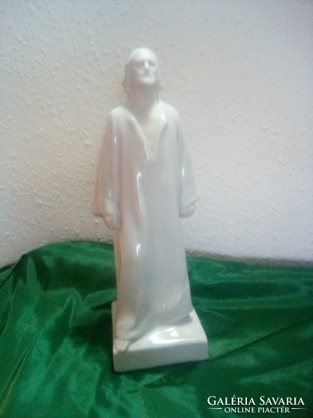 Oh Jesus statue in Herend