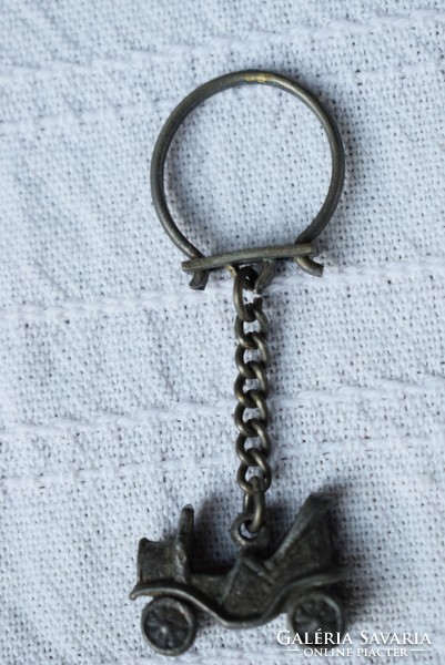 Retro key holder oldtimer small car