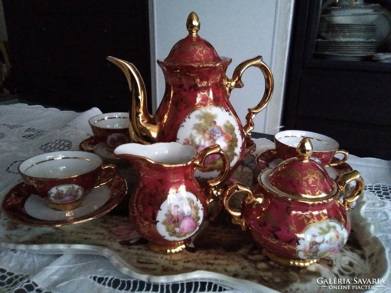 Négy személyes 24 karátos arannyott mintával, jelenetes porcelán barokk kávés készlet!