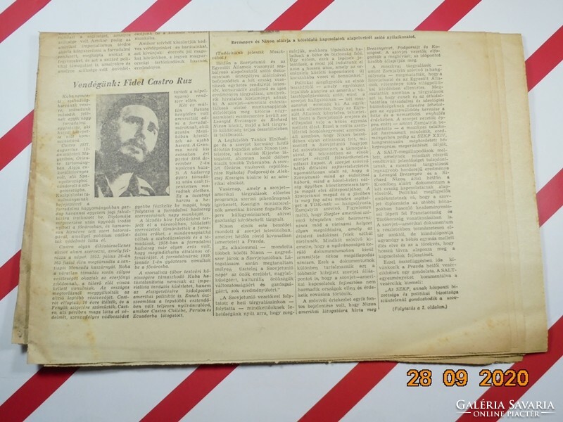 Old retro newspaper - people's freedom - May 30, 1972 - XXX. Grade 125. Number for birthday