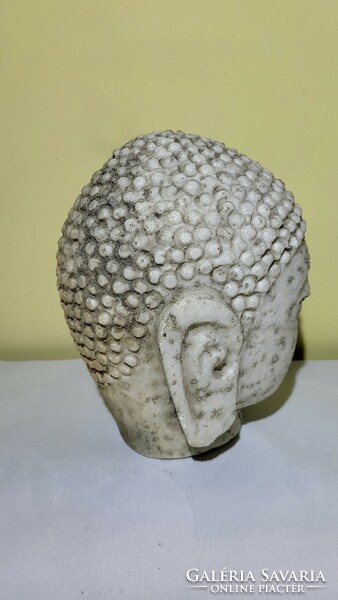 Antik márvány buddha fej