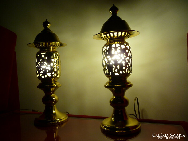 Kínai távol keleti stílusú réz asztali lámpa pár
