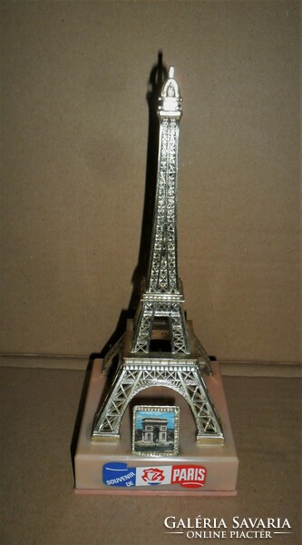 Old Paris Eiffel Tower souvenir from the 1970s and 80s, with the image of the Arc de Triomphe on it. A flawless piece.