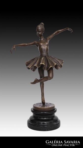 Ballerina bronz szobor