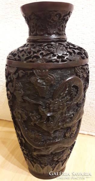 Special oriental vase with dragon pattern 24 cm