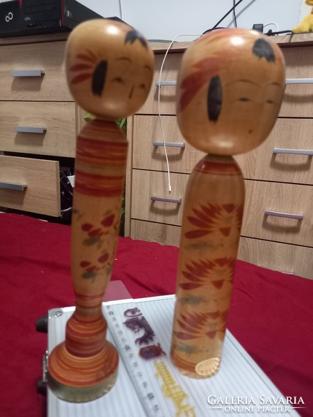 Rendkívül értékes jelzett 2darabos japán kokeshi fababa pár egyben 26cm!
