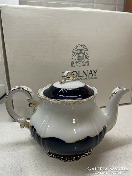 Zsolnay tea set with box
